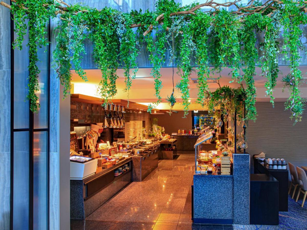 Готель Ana Crowne Plaza Osaka By Ihg Екстер'єр фото